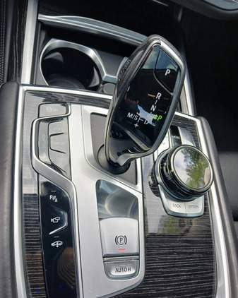 BMW Seria 7 cena 184500 przebieg: 102168, rok produkcji 2016 z Jaworzno małe 529